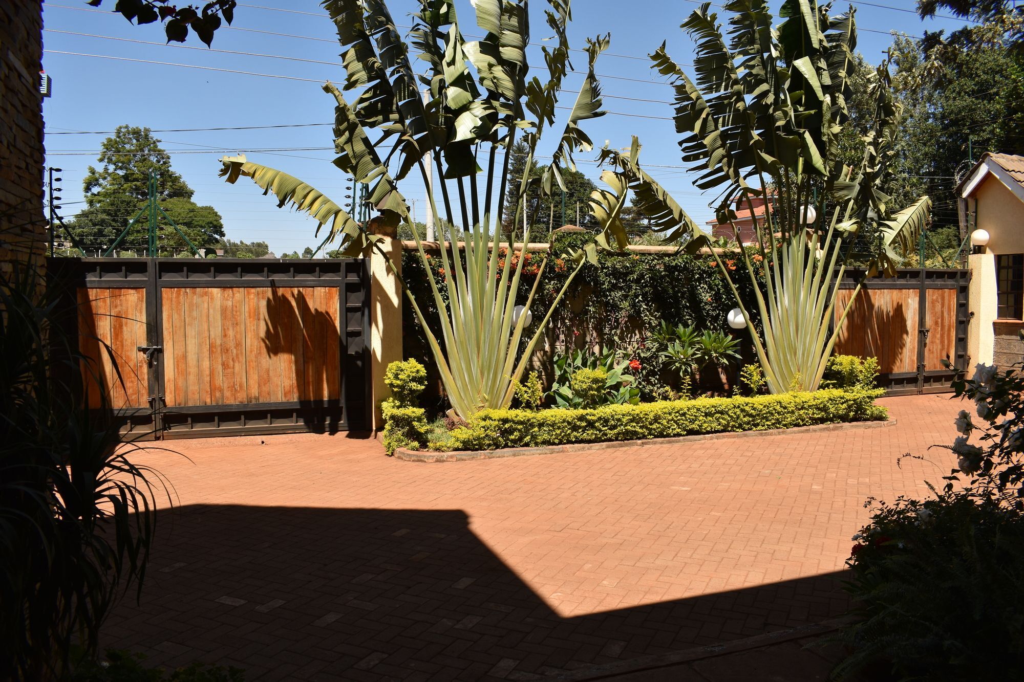 Hob House Hotel Gachie Exterior photo