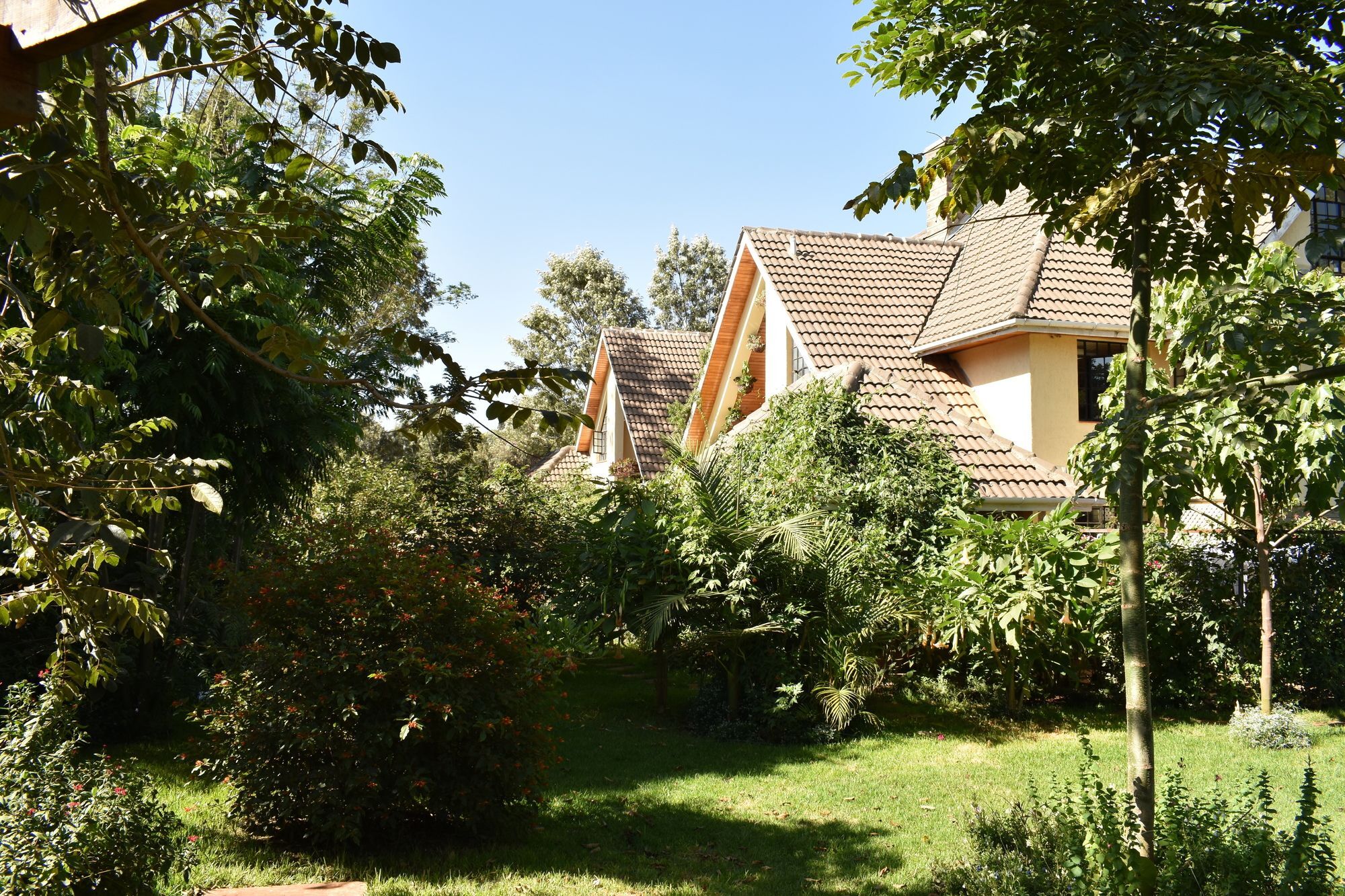 Hob House Hotel Gachie Exterior photo